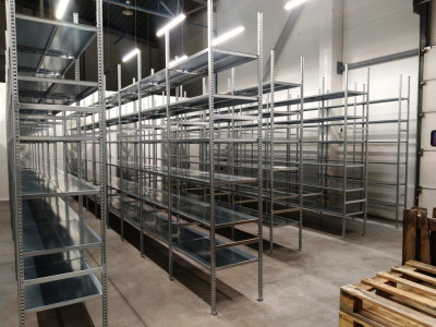 Automaailm autovaruosadu butik i Rakvere, Estland